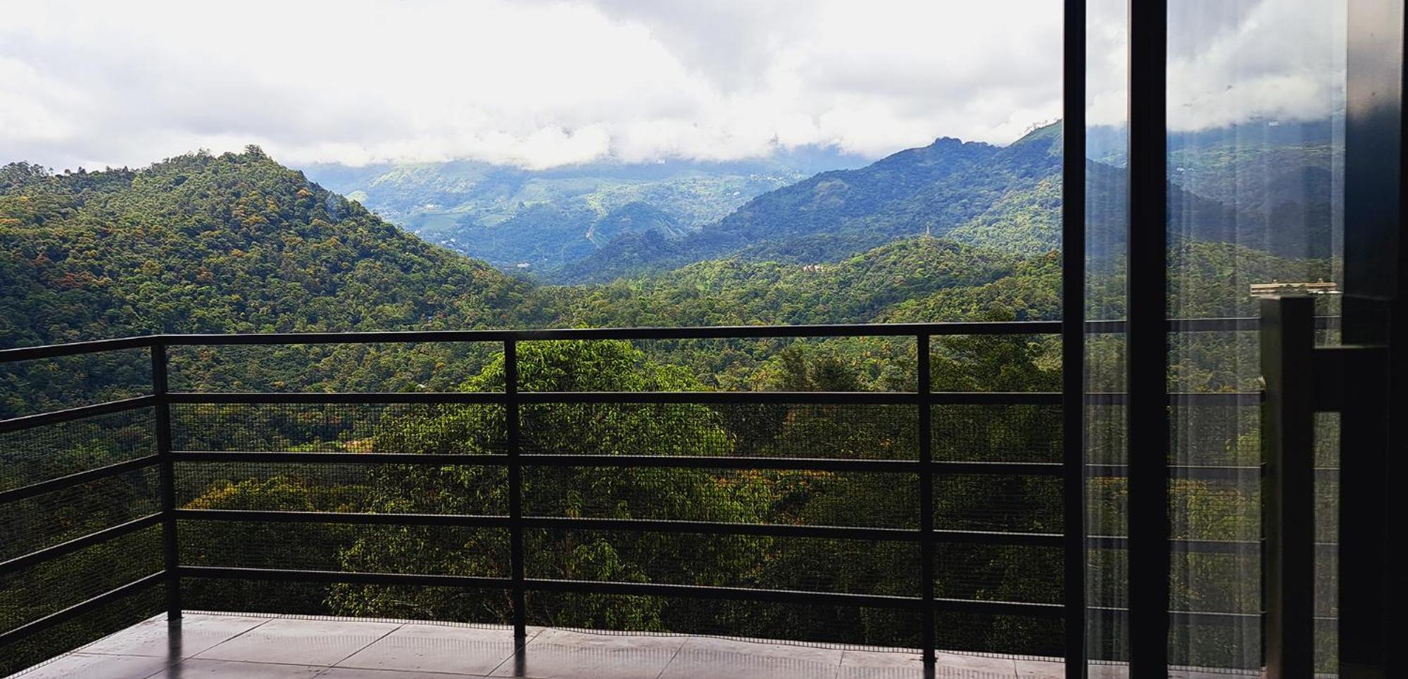 Viceroy Luxury Mountain Resort And Spa Munnar Εξωτερικό φωτογραφία