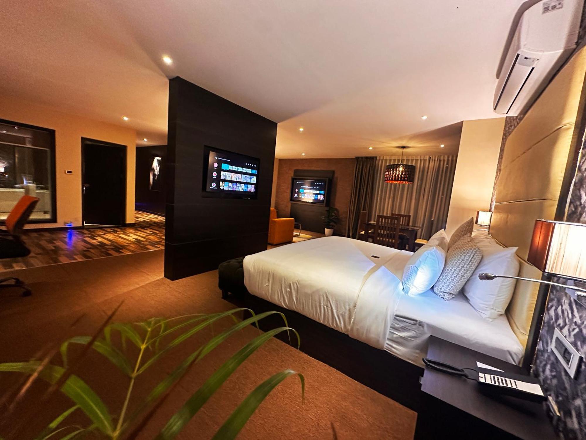 Viceroy Luxury Mountain Resort And Spa Munnar Εξωτερικό φωτογραφία