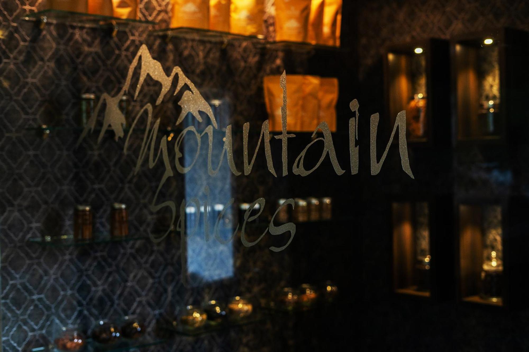 Viceroy Luxury Mountain Resort And Spa Munnar Εξωτερικό φωτογραφία